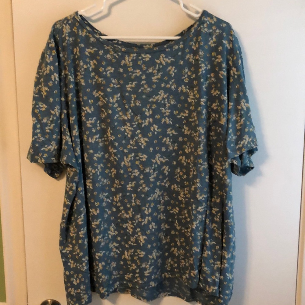 Floral LOFT top